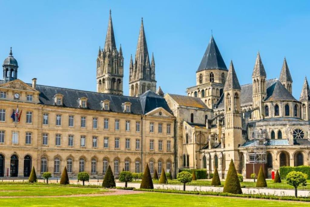 Appart 90M2 Lumineux, Centre, Vue Eglise Penchee Кан Екстер'єр фото